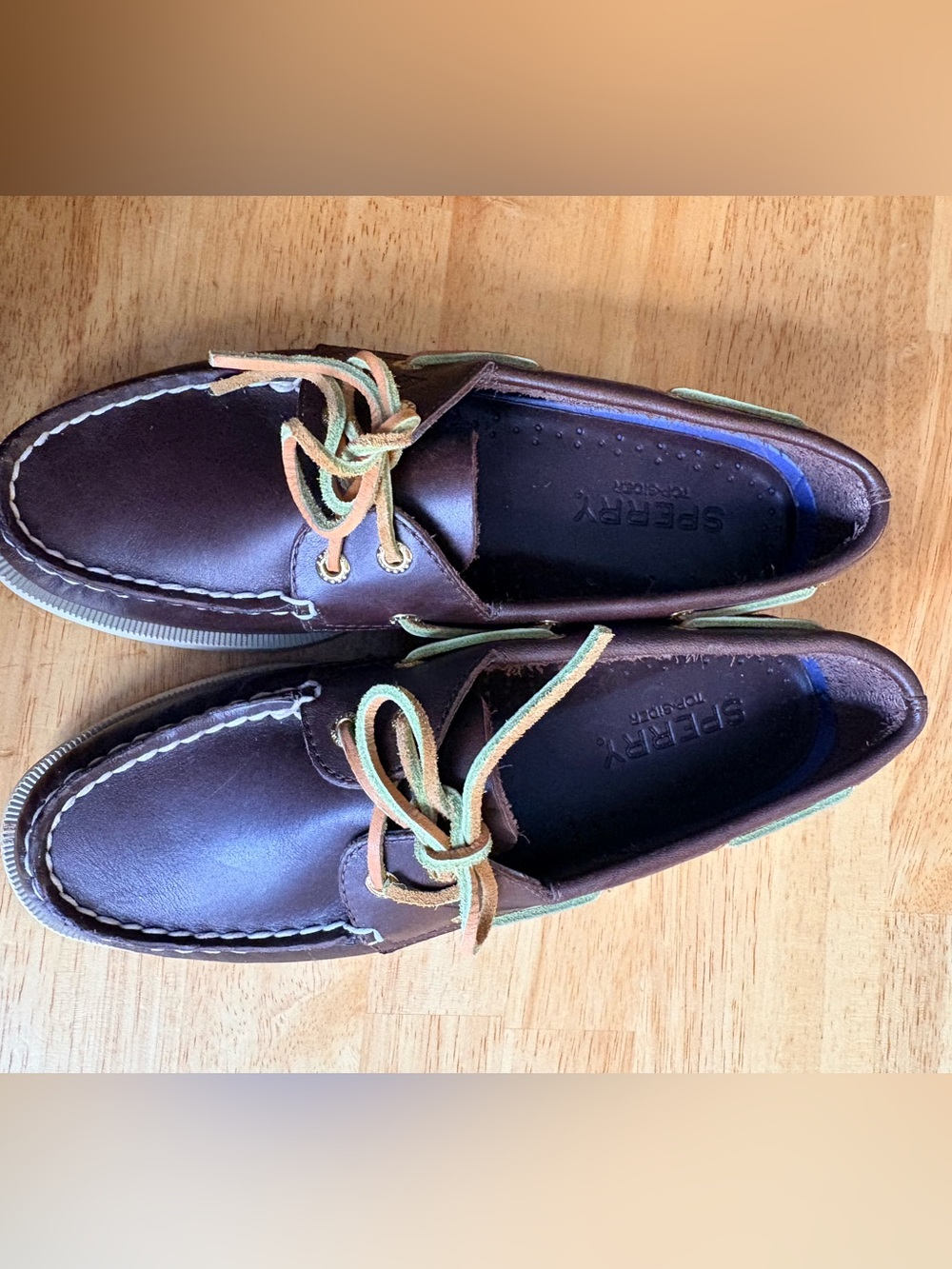 Sperry Authentic Original 2-Eye Boat Shoe in Brown Leather - Picture 2 of 8